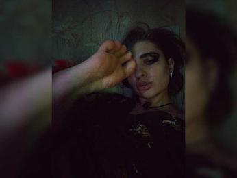 UntouchableSquirtWitch webcam bongacams model stream image