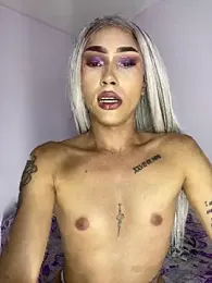 Ambarhilton webcam stripchat model stream image