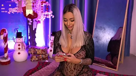 GoldenAmber webcam model stream image