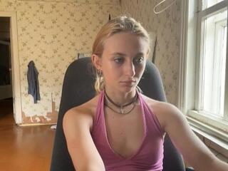 Meri Stlouis webcam model stream image