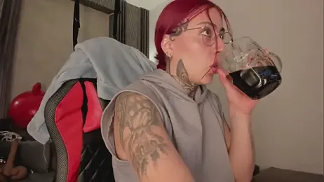 selene_red_ webcam model stream image