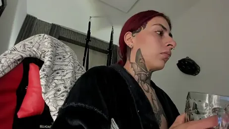 selene_red_ webcam model stream image