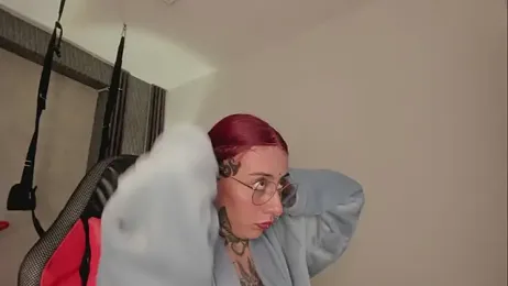 selene_red_ webcam model stream image