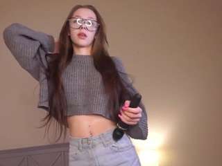 aliselle webcam model stream image