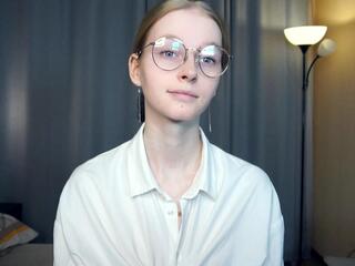 Floria Horita webcam model stream image