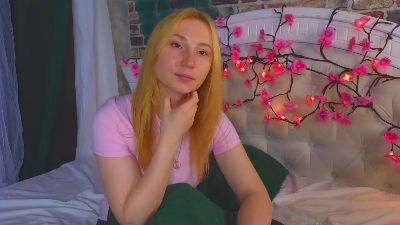 RosalieHandley webcam cam4 model stream image