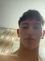 aronn_tay webcam model stream image