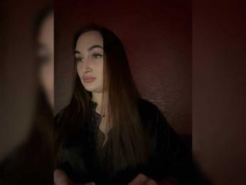 Elaine-Bell webcam bongacams model stream image