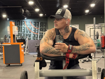 YoucefThompson webcam model stream image