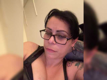 RAWandREALaf webcam model stream image