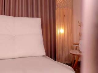 daphne-walton webcam camsoda model stream image