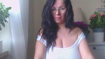 Helen_Wild webcam model stream image