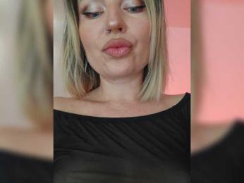 Minni______Mia webcam bongacams model stream image