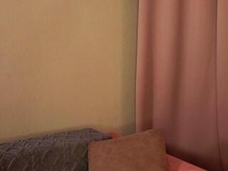 Jaye Hartinger webcam model stream image