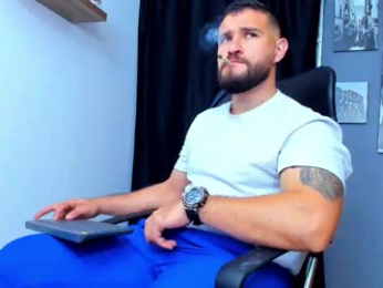 andrewdiaz_ webcam model stream image