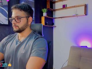 Andreww Brownn webcam model stream image