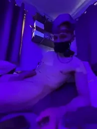 Cloudd_Kingg_Iceyyy webcam model stream image