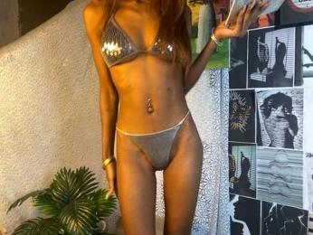 Nathascha webcam model stream image