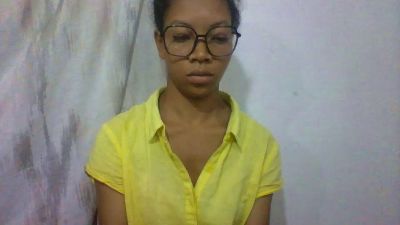 Fanirivaleri webcam model stream image