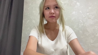 HuongZeimetz webcam model stream image