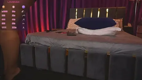 EmpressDesires webcam stripchat model stream image