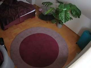 voyeurcam-julmodels-whitebed-5 webcam model stream image