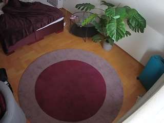 voyeurcam-julmodels-whitebed-5 webcam model stream image