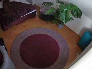 voyeurcam-julmodels-whitebed-5 webcam model stream image