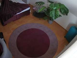 voyeurcam-julmodels-whitebed-5 webcam model stream image