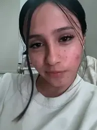 HeliDoll webcam model stream image