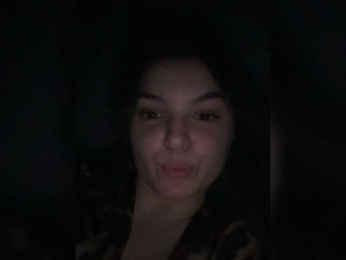 Bella1ove webcam model stream image