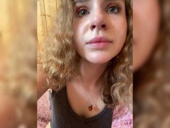 Sweetie_Kitty webcam model stream image