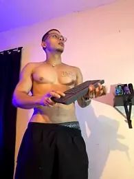 Matt_your_master_ webcam stripchat model stream image