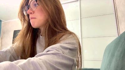 LaurieKempkens webcam model stream image