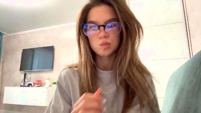LaurieKempkens webcam model stream image