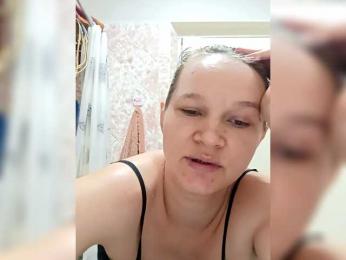 AugustinaCrys webcam model stream image