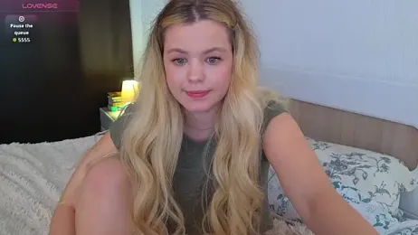 Milana15 webcam model stream image