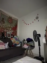 kiaraglam2 webcam stripchat model stream image