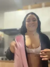 Pretty_Isadora webcam model stream image