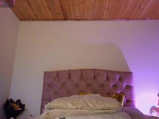 Mia Saeenz webcam model stream image