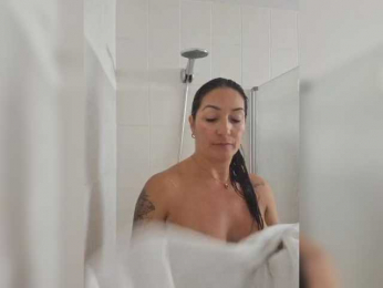 cristalboom webcam model stream image