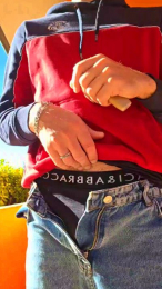 Lyamtu webcam cam4 model stream image