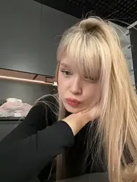 BellaSecrett webcam model stream image