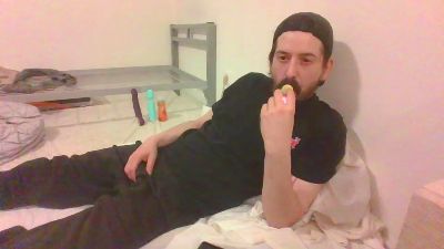 GutsXbsk webcam model stream image