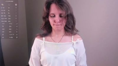 NanceeNesvig webcam model stream image