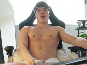 max_cortes1_ webcam chaturbate model stream image