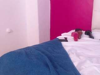 tiny-whore18 webcam model stream image