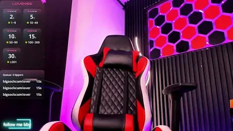 SantyFoxxs webcam model stream image