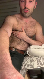 WhiteAndHairy webcam cam4 model stream image