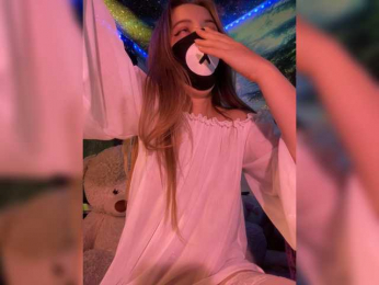 -Summer- webcam model stream image